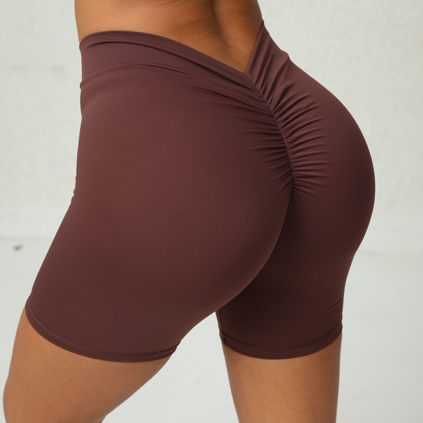 Waist V-shaped Wrinkle Tight Yoga Shorts